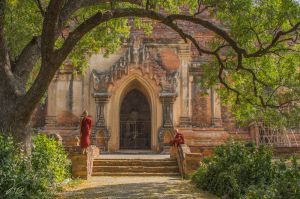 Two monks in Bagan.jpg